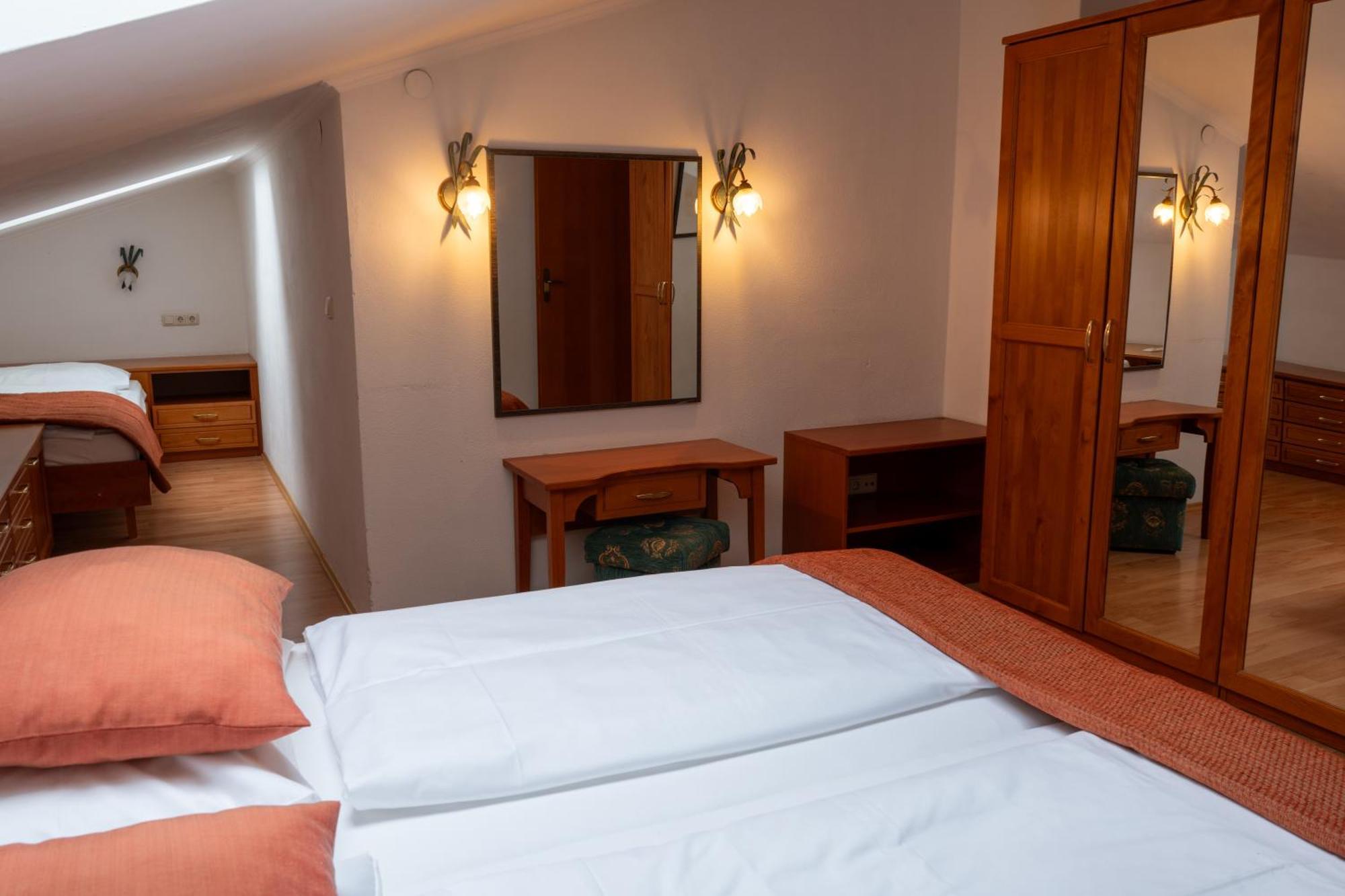 Clc Alpine Centre Hotel Saalfelden ภายนอก รูปภาพ