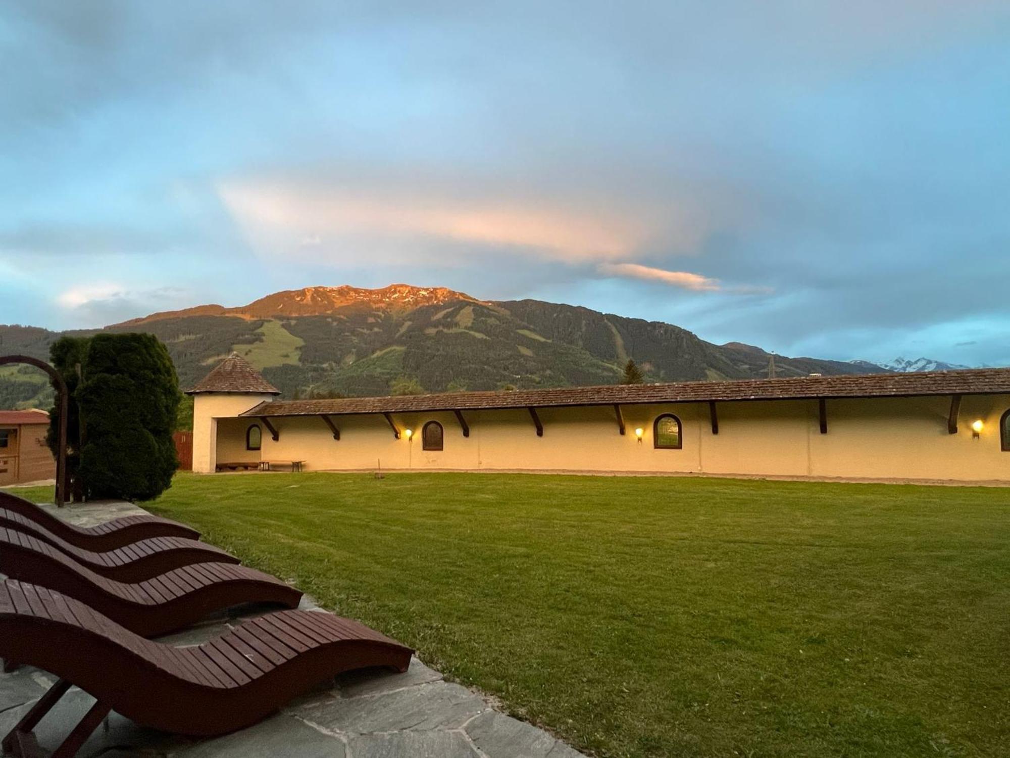 Clc Alpine Centre Hotel Saalfelden ภายนอก รูปภาพ