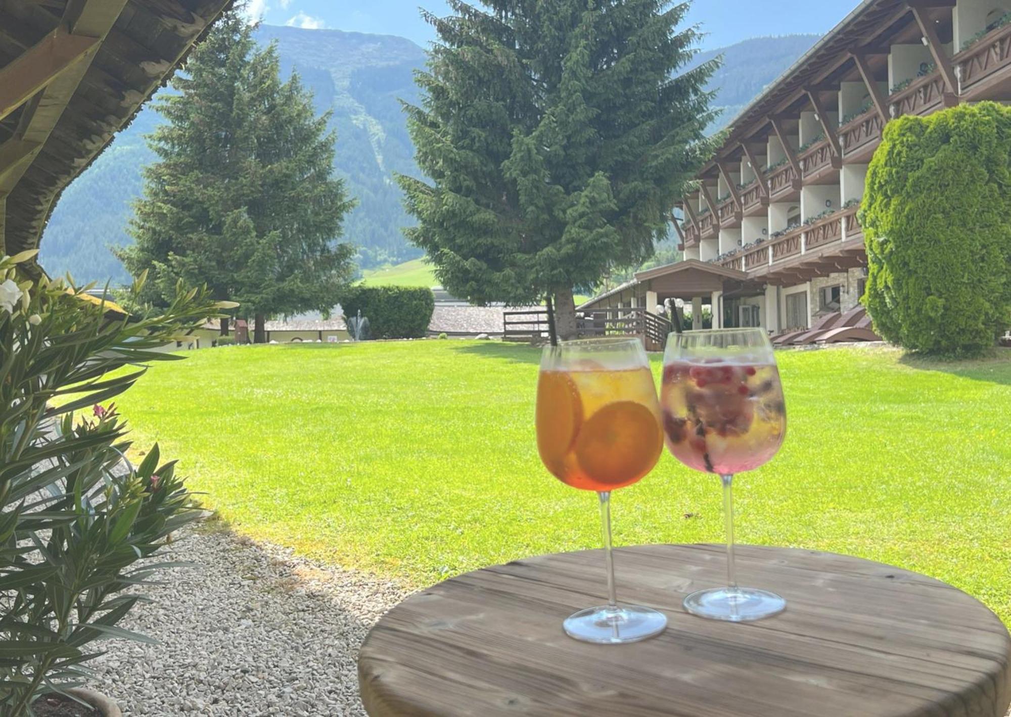 Clc Alpine Centre Hotel Saalfelden ภายนอก รูปภาพ
