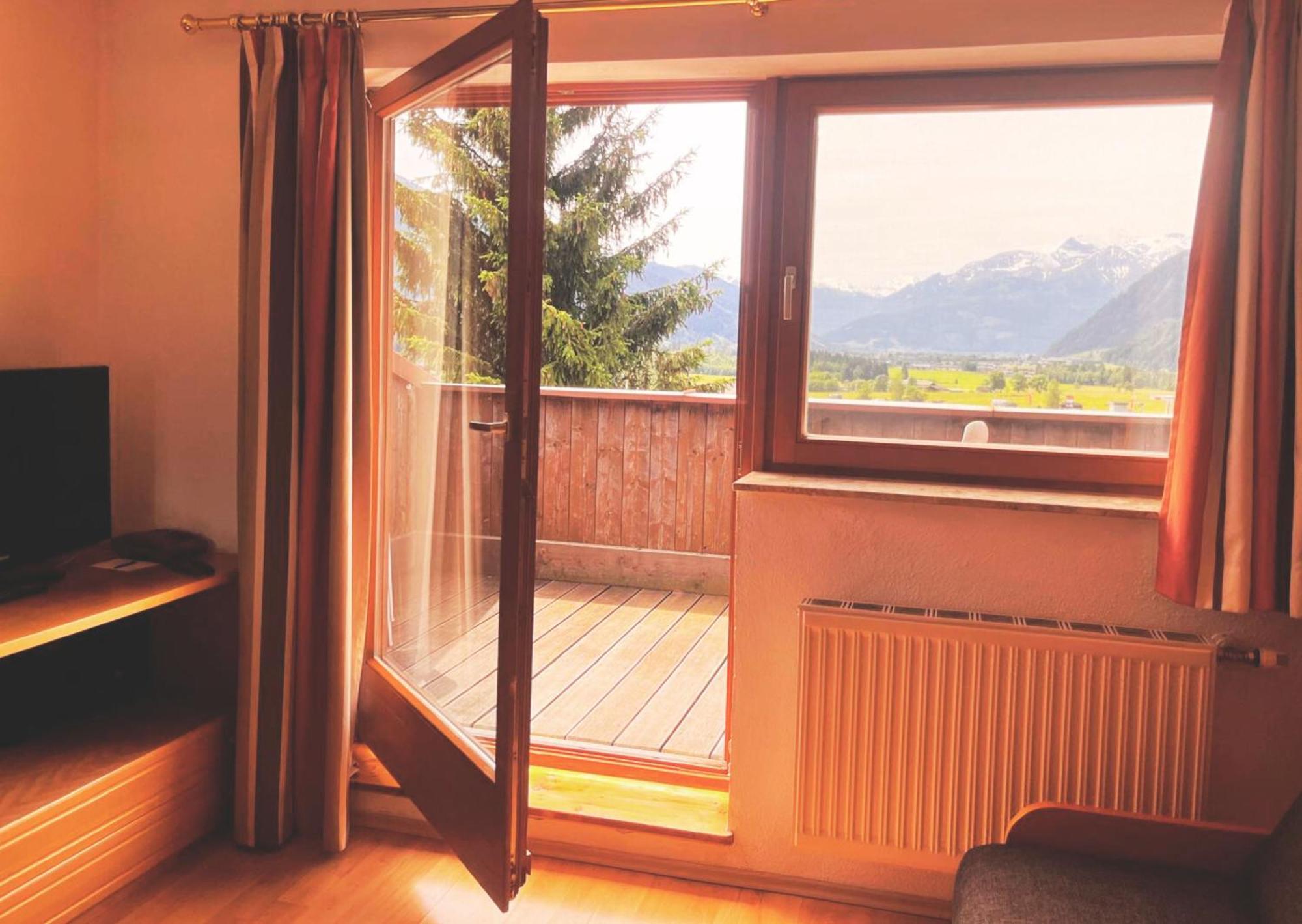 Clc Alpine Centre Hotel Saalfelden ภายนอก รูปภาพ