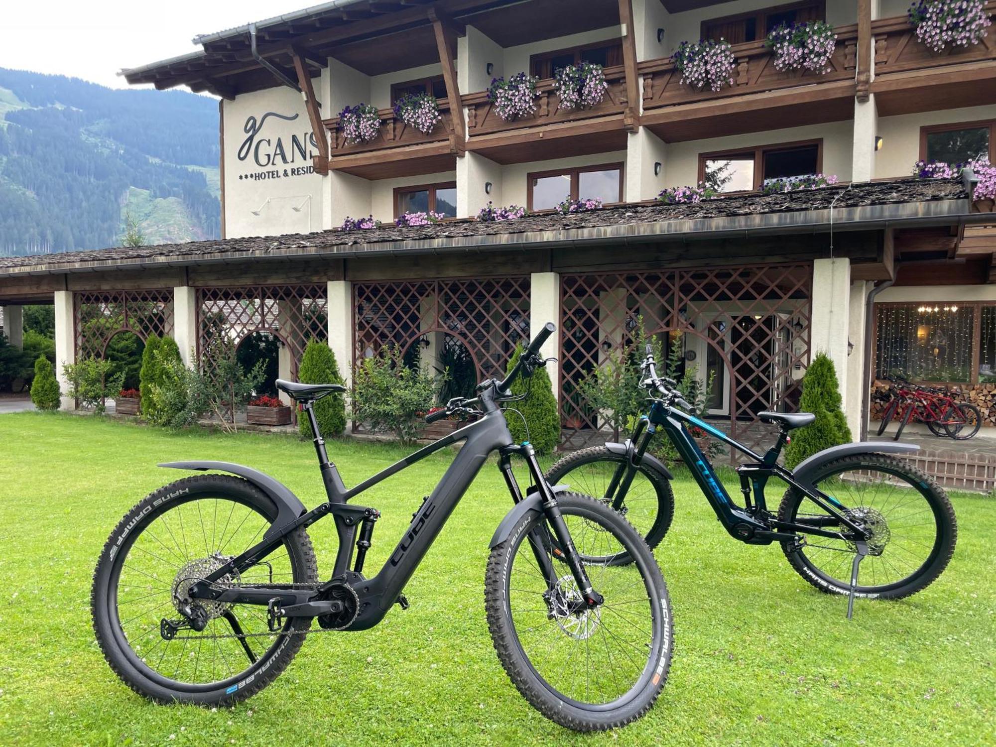 Clc Alpine Centre Hotel Saalfelden ภายนอก รูปภาพ